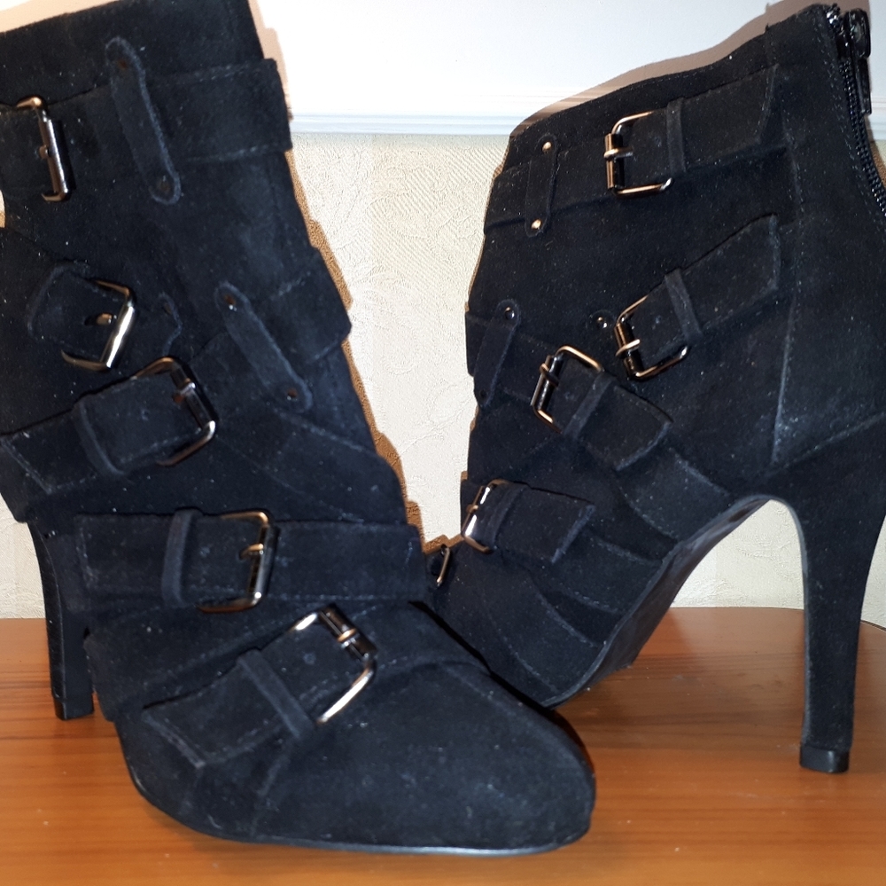 Boots new size 6